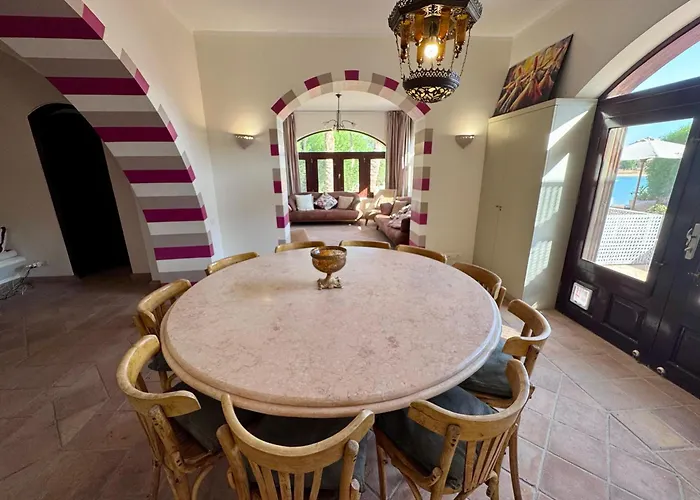 Nubian Lagoonfront - 4br, 9 Guests فيلة