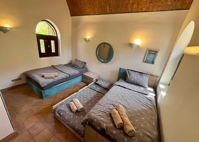 Nubian Lagoonfront - 4br, 9 Guests الجونة
